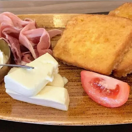 Nela كوباونيك